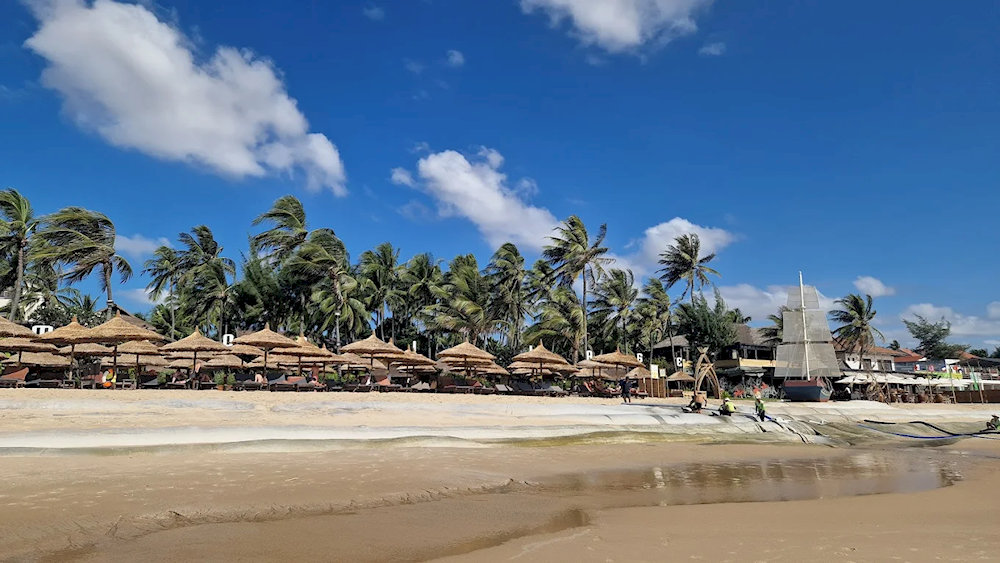 B&atilde;i biển H&agrave;m Tiến